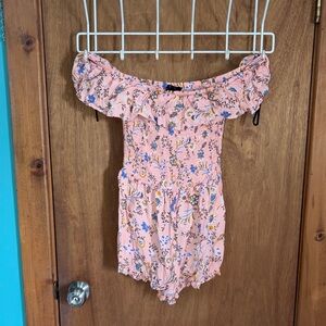 Forever 21 Floral Off-Shoulder Romper - Pink